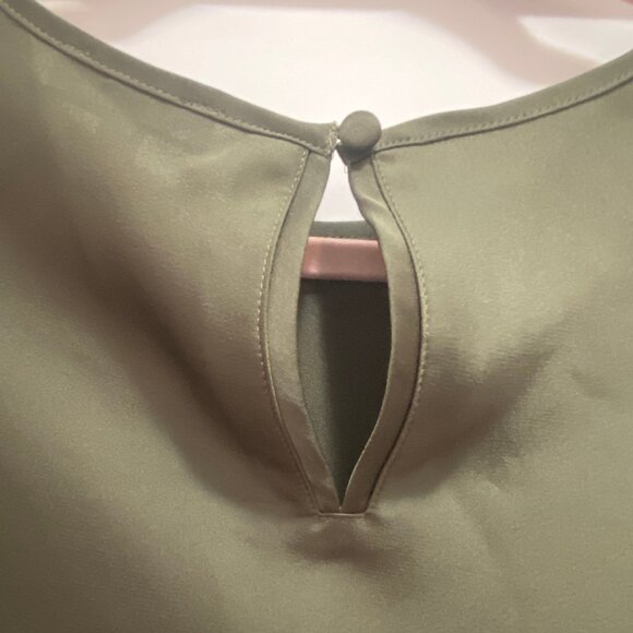 Olive Green Silky Shirt, size M - Picture 3 of 4